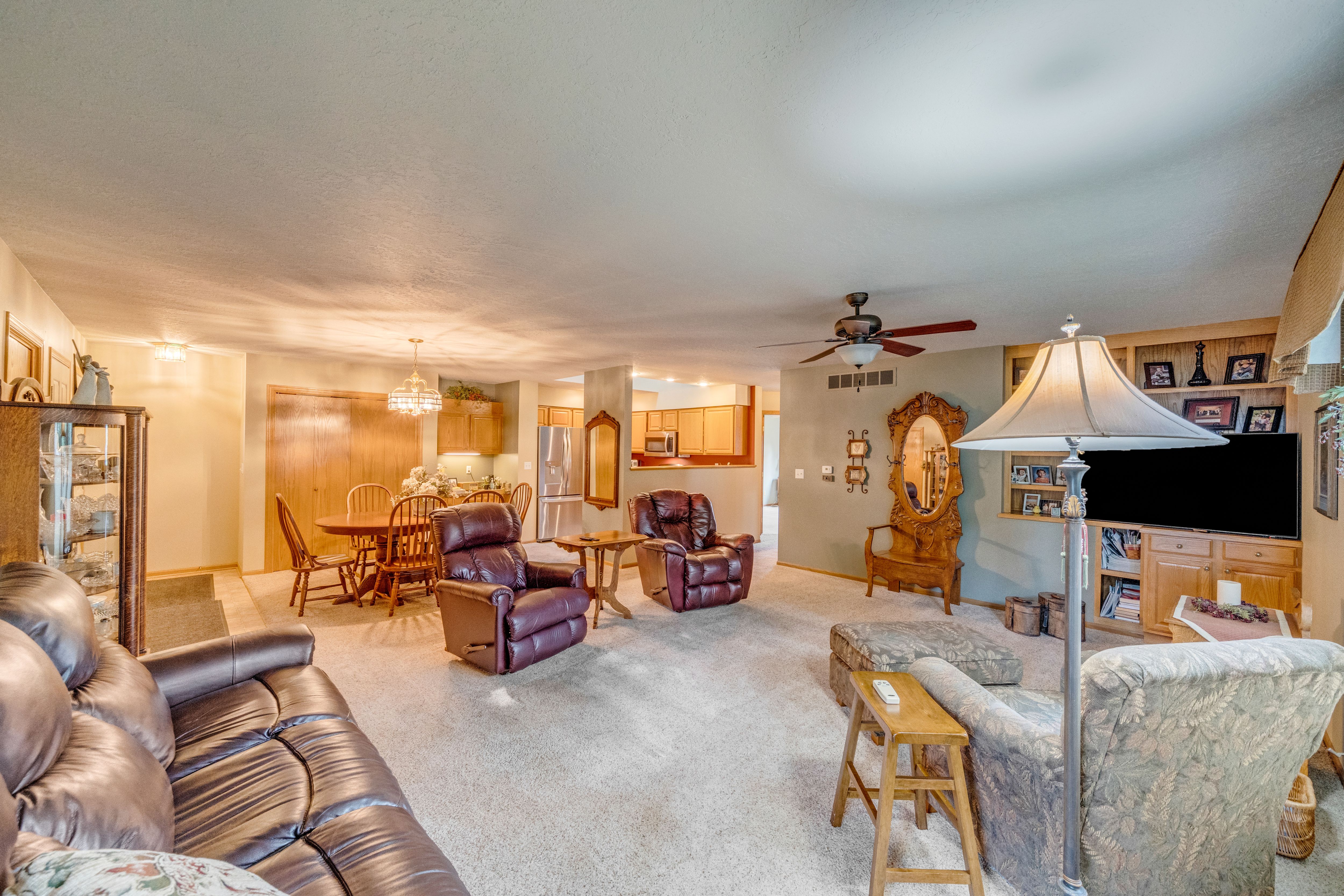 Listing Photo: 106 W Franklin Ave, Indianola, IA 50125-7